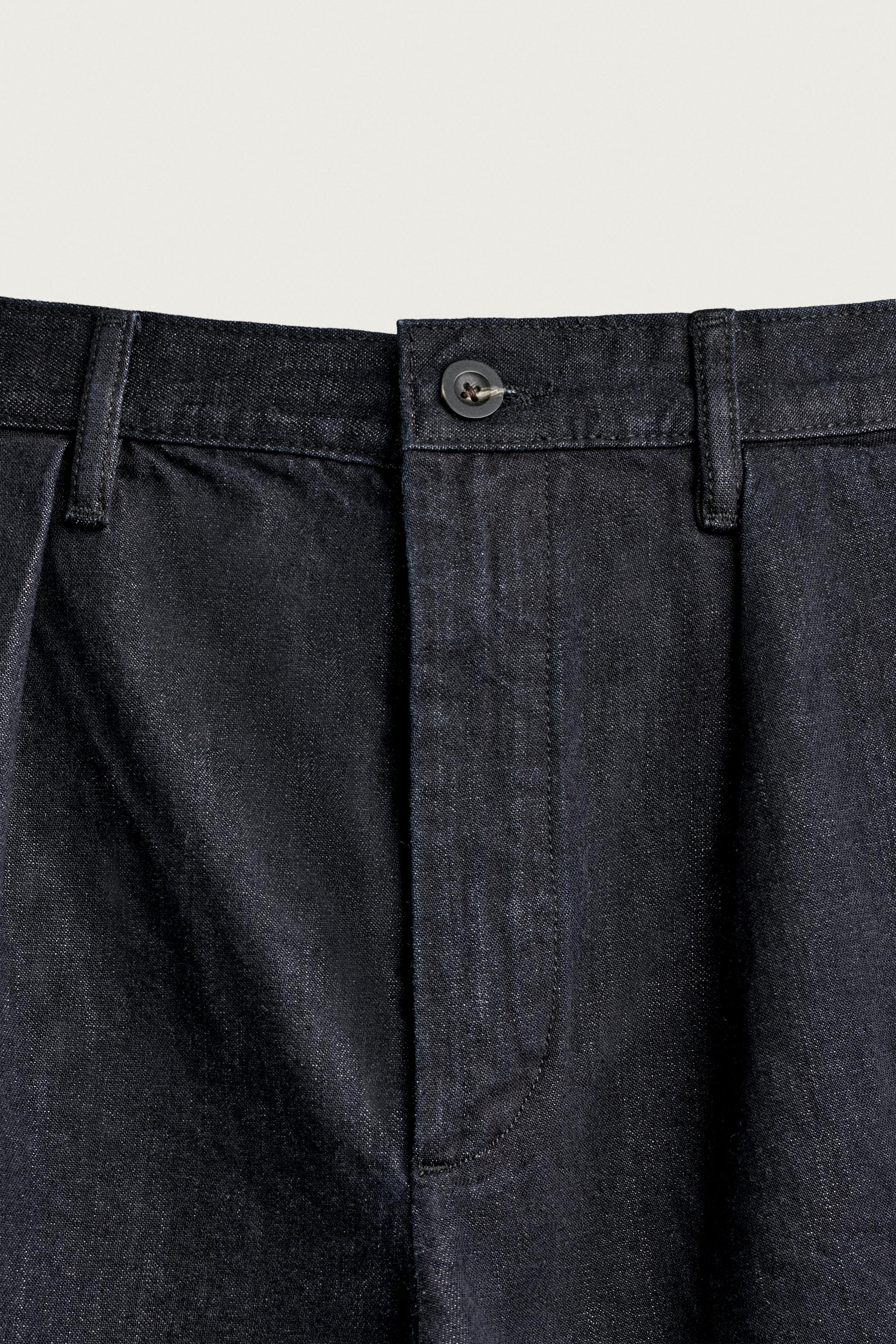 RELAXED FIT PLEATED CHINO DENIM SHORTS